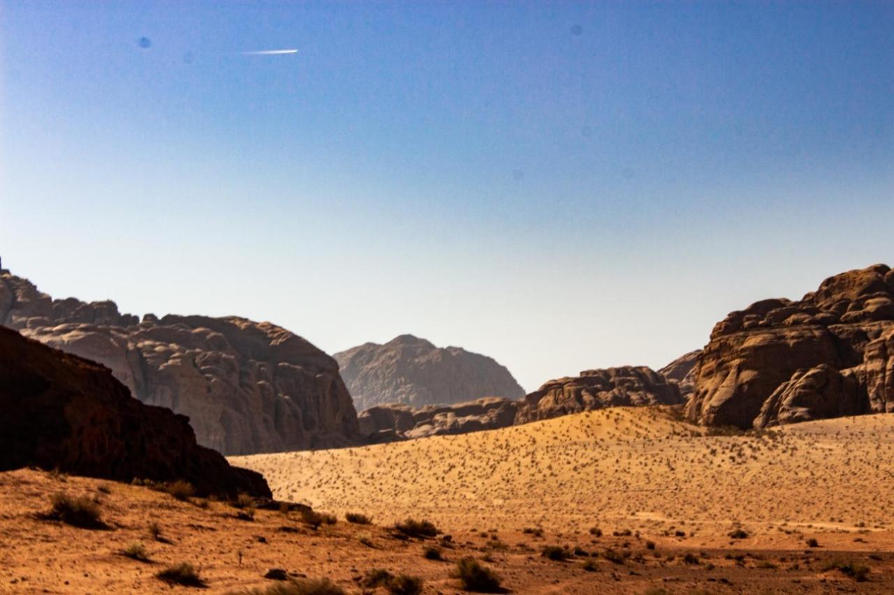Hotel Quite Bedouin Life Wadi Rum Habitación foto